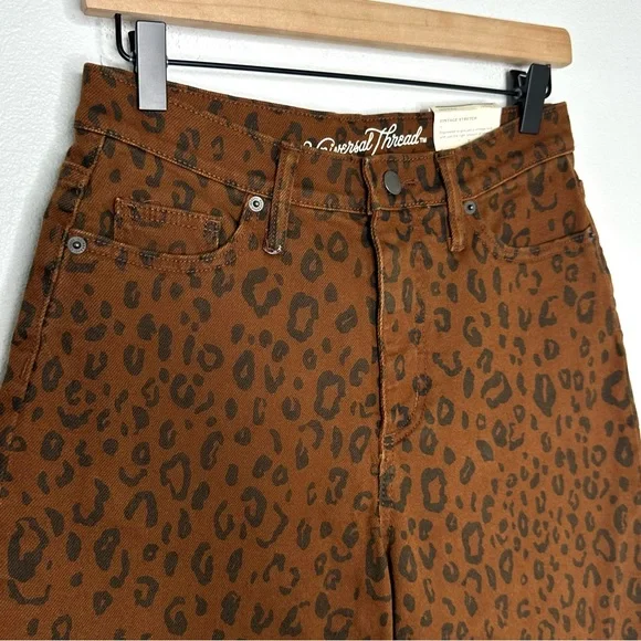 NWT Universal Thread Vintage Straight Jeans Brown Leopard Size 2 Short 28" Waist - Picture 4 of 13